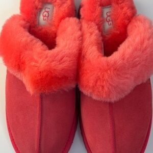 UGG Women's Cozy Vibrant Coral/Pink Shearling Platform Slippers